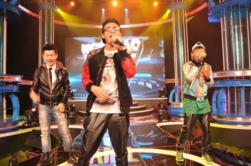 Ngôi sao Việt trao vé đi Hàn cho trai xinh, gái đẹp